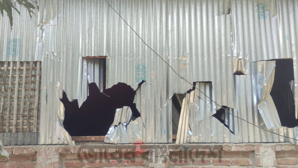 রাজনীতির নামে সহিংসতা রামনগরে ভাঙচুর-লুটপাটে ক্ষুব্ধ জনতা