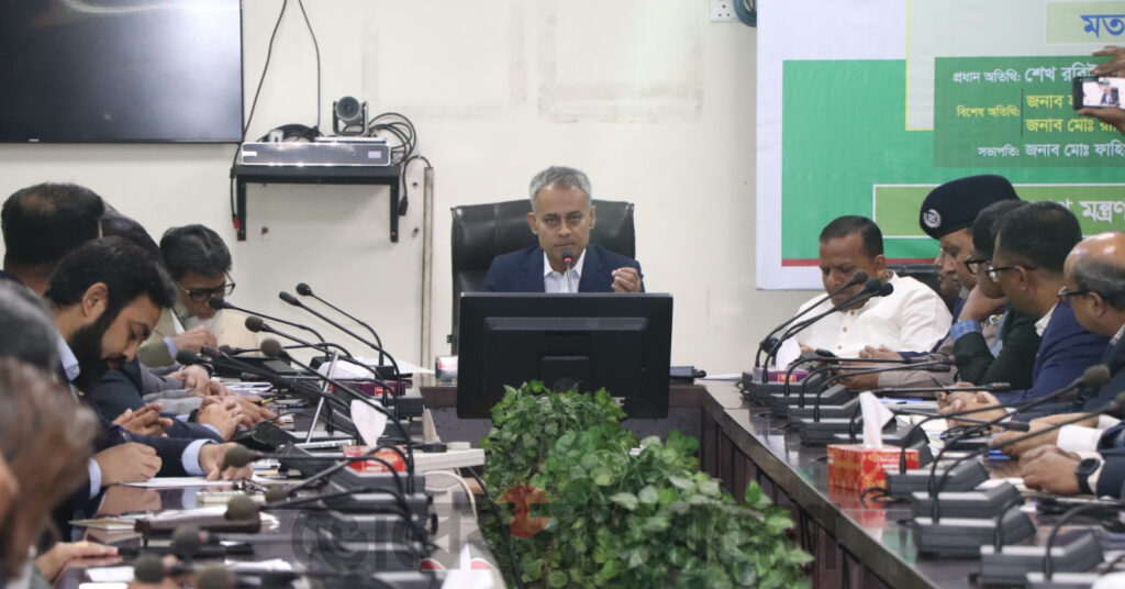 রেলকে আর লোকসানী প্রতিষ্ঠান হিসেবে দেখতে চায়না সরকার, ঢেলে সাজানোর উদ্যোগ মন্ত্রীর