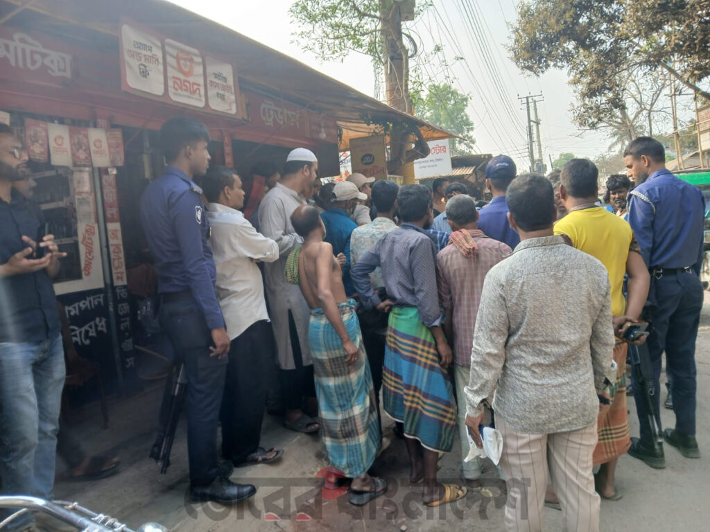 টাঙ্গাইলে অনুমোদনহীন মিনি পেট্রোল পাম্পের কার্যক্রম বন্ধ 