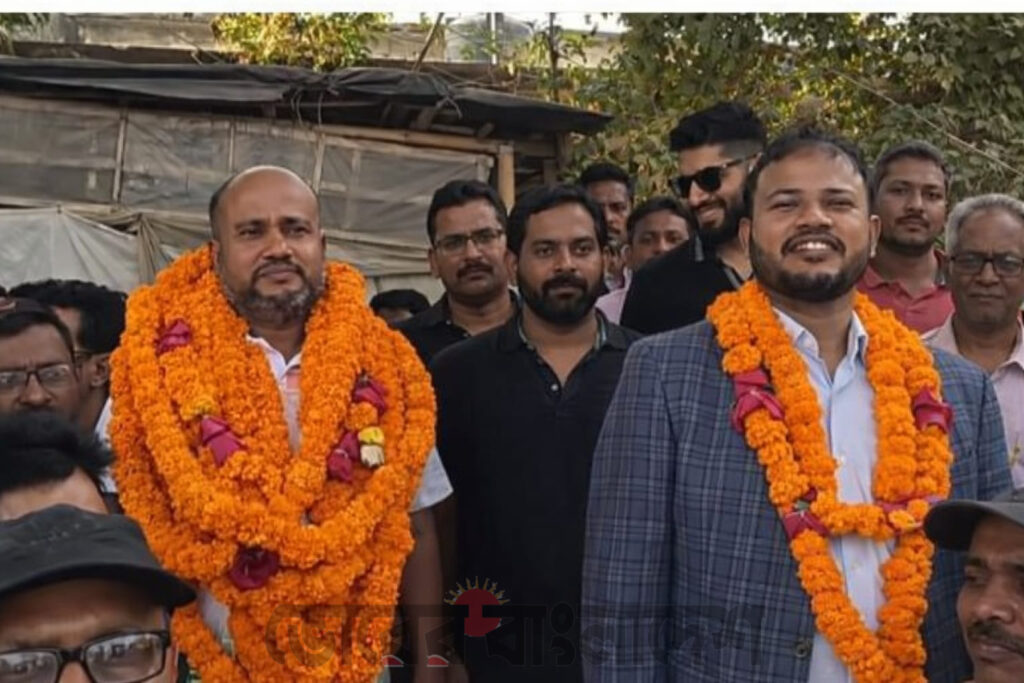 জামিনে মুক্তি পেয়ে নেতাকর্মীদের ভালোবাসায় সিক্ত দুই বিএনপি নেতা