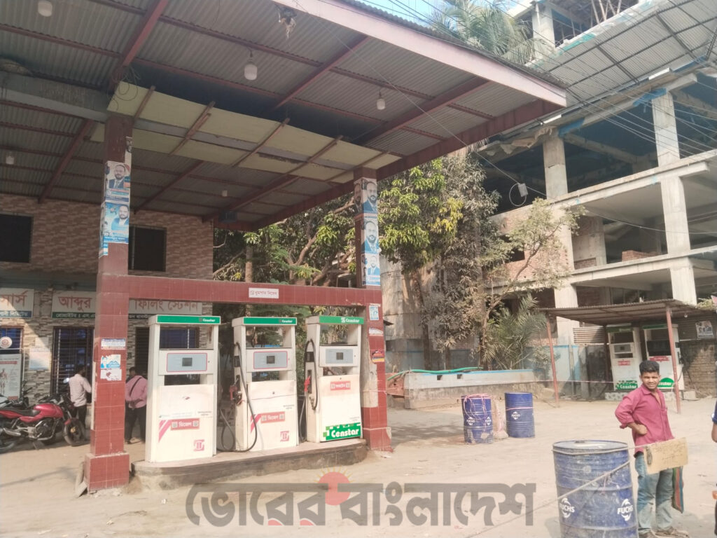 বিশ্ববাজারে তেলের দাম আবার ১১৫ ডলার ছাড়াল