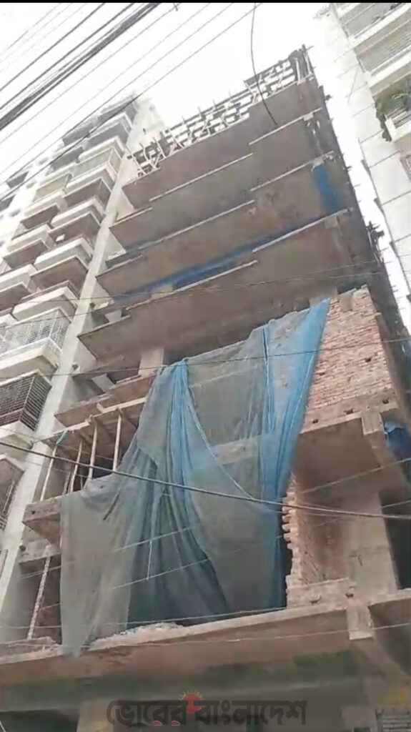 রাজউকের অনুমোদন ছাড়াই সাইনবোর্ড নিউ টাউন মসজিদ এলাকায় ১২ তলা ভবন নির্মাণের অভিযোগ, শ্রমিক মৃত্যুর ঘটনায় ধামাচাপার অভিযোগ