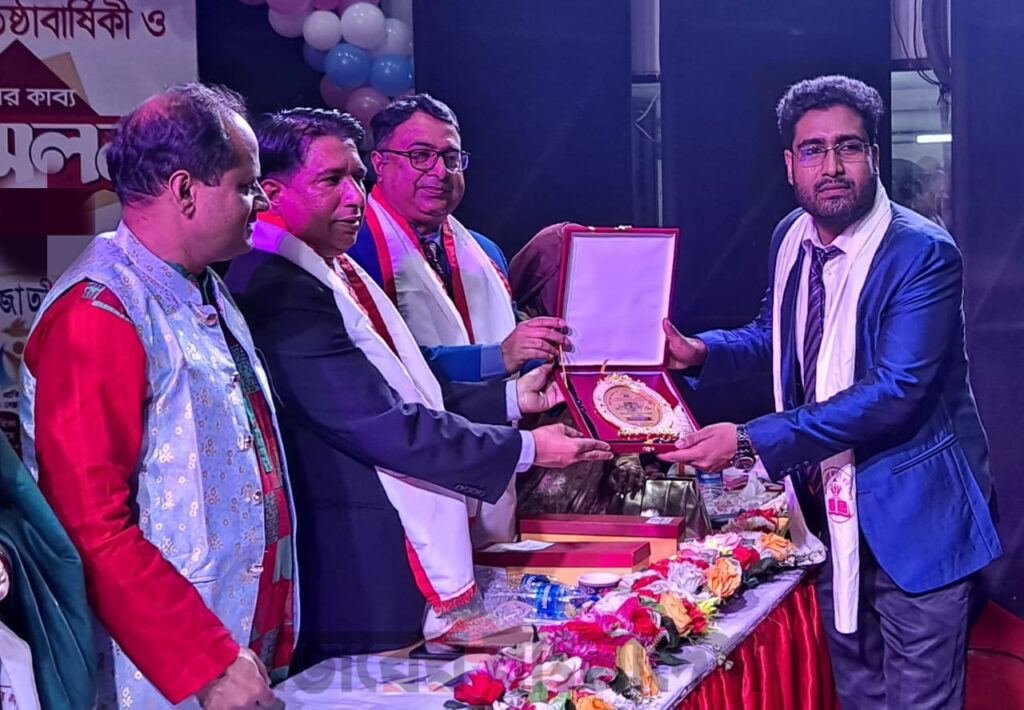 কবি ও লেখক সম্মাননা পেলেন গোপালপুরের কৃতি সন্তান সাব্বির হোসেন বাপ্পি।