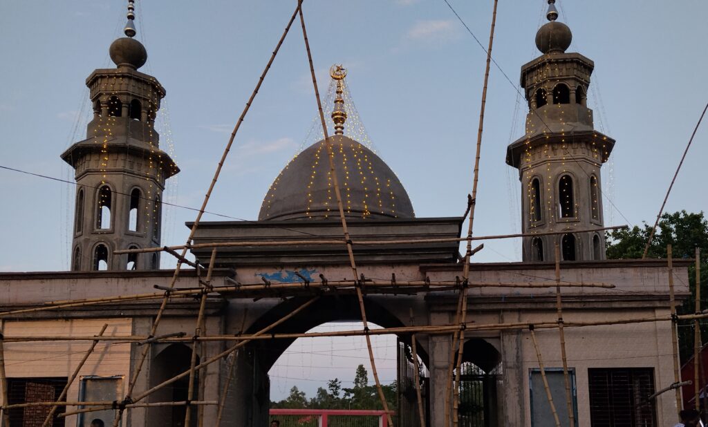 লিটন দেওয়ান চিশতীর বাড়িতে ঐতিহ্যবাহী ২৪তম ওয়াজ মাহফিল আজ সন্ধ্যায় শুরু