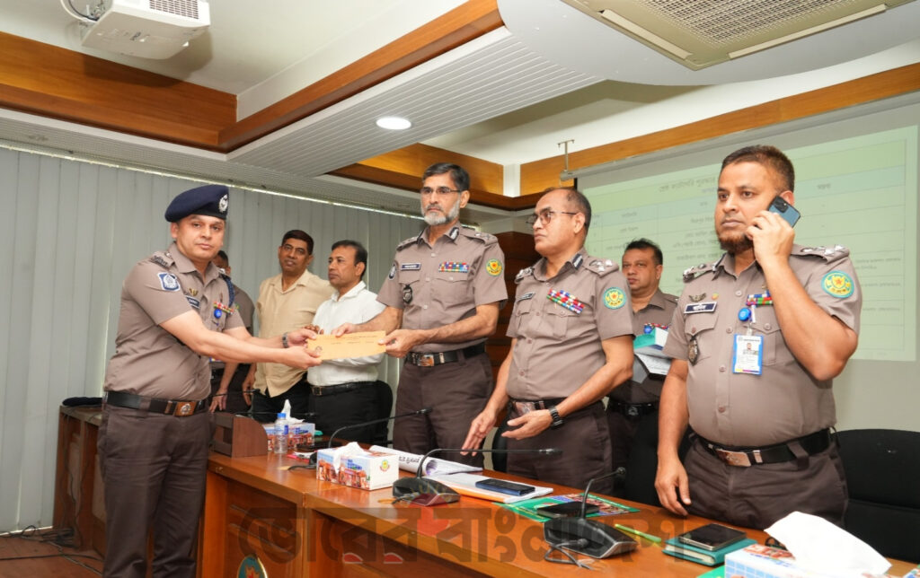 ডিএমপির মার্চ-২০২৬ মাসের মাসিক অপরাধ সভায় শ্রেষ্ঠ হলেন যারা