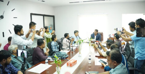 রাবিপ্রবি’তে চলমান পরিস্থিতি নিয়ে ভিসির জরুরি সংবাদ সম্মেলন