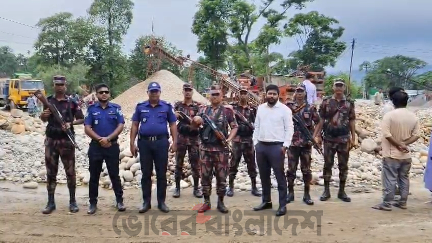 জাফলংয়ে খনিজসম্পদ বিভাগের অভিযান   প্রায় ৭ হাজার ঘনফুট পাথর জব্দ