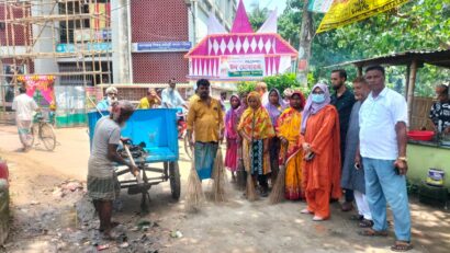 গোপালপুর পৌরসভায় কোরবানির বর্জ্য অপসারণ সম্পন্ন