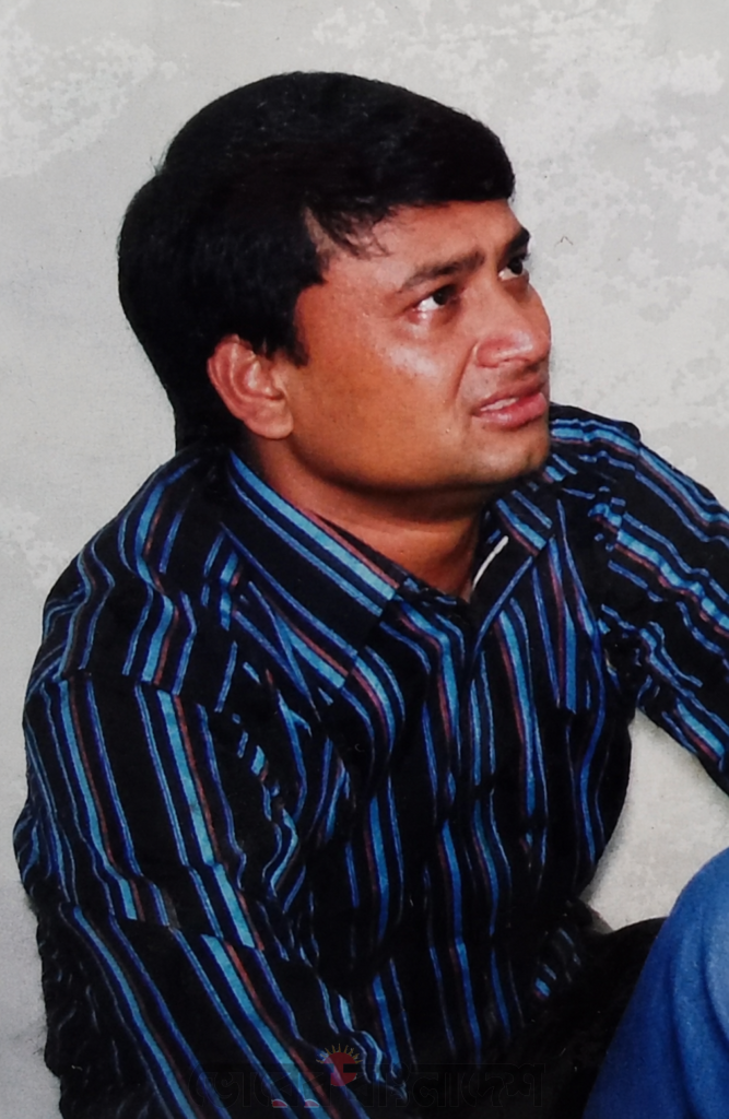 ফুটপাতের হকার থেকে সাংবাদিক পরিচয়ে রাজধানীর ভূমি অফিসে দালালী , ভূমিদস্যু মনিরের অপরাধের ফিরিস্তি !