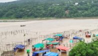 মেঘালয়ের ভারী বর্ষণে পাহাড়ি ঢল: জাফলংয়ে তছনছ শতাধিক দোকান, পানিবন্দী নিম্নাঞ্চলের মানুষ