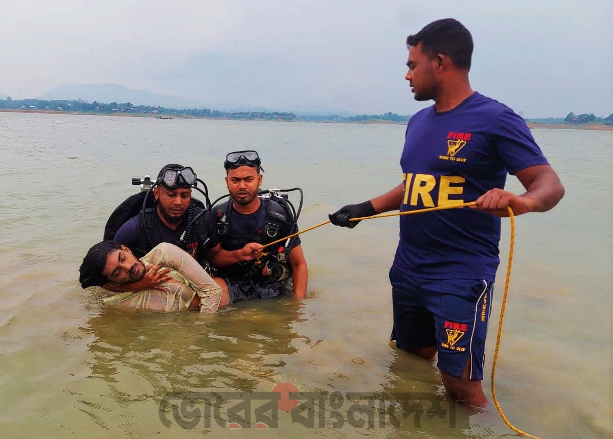 কাপ্তাই হ্রদে নৌভ্রমণের সময় চবি শিক্ষার্থীর মৃত্যু