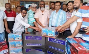 মাগুরা সদর হাসপাতালে রোগীসেবায় আইপিএস হস্তান্তর, নিরবচ্ছিন্ন বিদ্যুৎ সুবিধা নিশ্চিতের উদ্যোগ