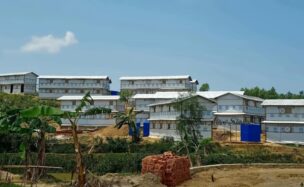 রোহিঙ্গা ক্যাম্পে স্থায়ী স্থাপনা নির্মাণ: স্থানীয়দের মধ্যে বাড়ছে উদ্বেগ