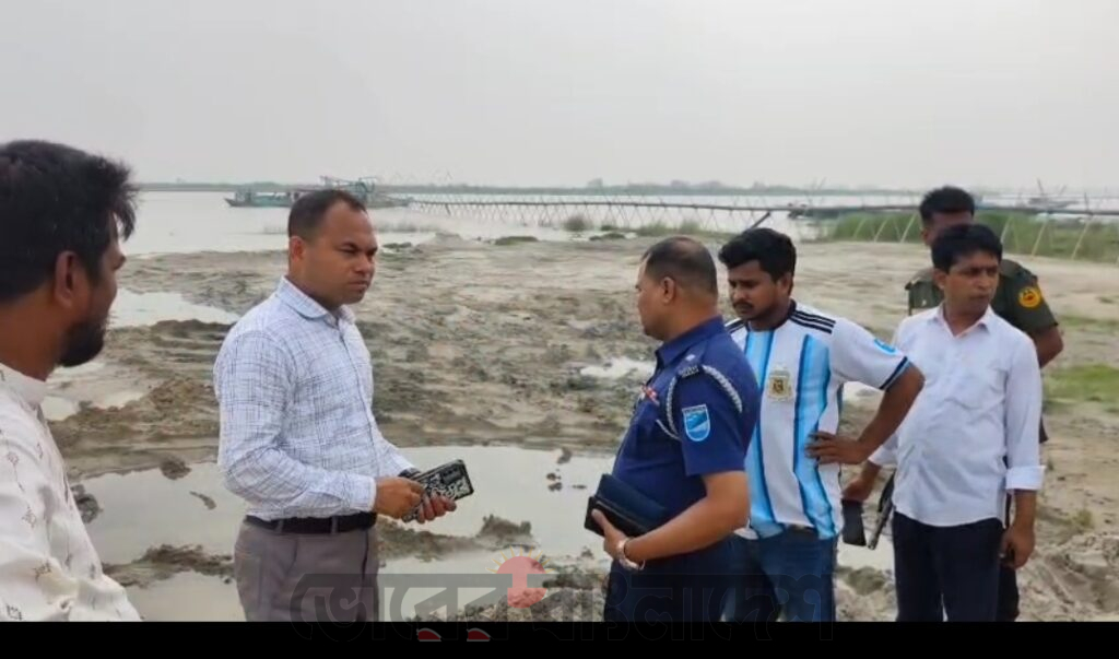 টাঙ্গাইলের স্কুলের পাশে বালুর ঘাটে অভিযান, জরিমানা ওঘাট বন্ধ  
