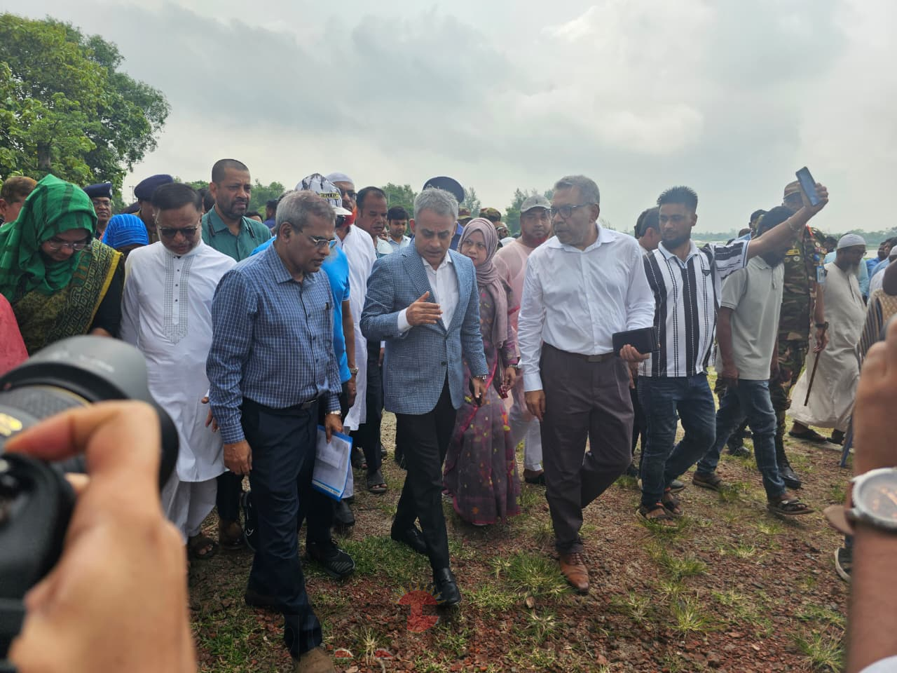রেলওয়ের বৃক্ষরোপণ কর্মসূচী উদ্বোধন করলেন রেলমন্ত্রী।