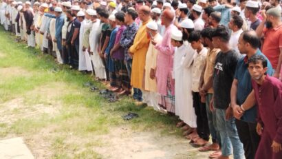 কৃষক কবির হোসেনের দাফন সম্পন্ন, পরিবারের পাশে থাকার আশ্বাস প্রতিমন্ত্রী টুকুর