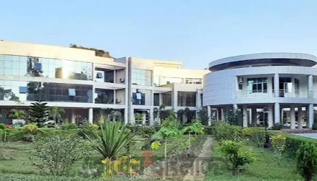 ডিজি বদলি, কিন্তু বিতর্কের অবসান কোথায়?