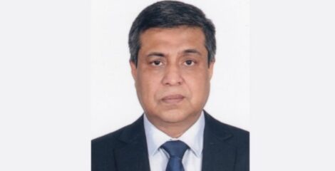 ঢাকা বিভাগের নতুন বিভাগীয় কমিশনার মনিরুজ্জামান মিঞা