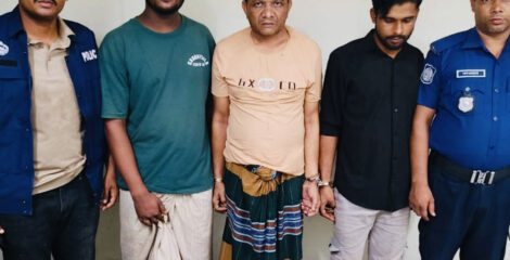 গজারিয়ায় মাদকবিরোধী বিশেষ অভিযানে ৪ মাদক কারবারি আটক, উদ্ধার ১৫২ পিস ইয়াবা