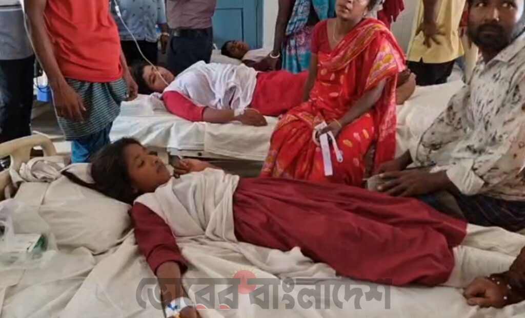 স্কুলের নলকূপে বিষ প্রয়োগ টাঙ্গাইলে বিষাক্ত পানি পানে ৩২ শিক্ষার্থী অসুস্থ