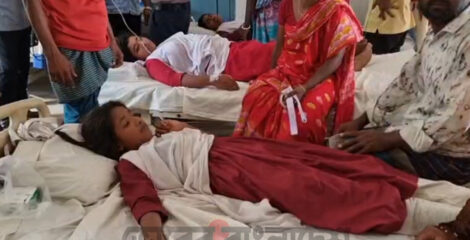 স্কুলের নলকূপে বিষ প্রয়োগ টাঙ্গাইলে বিষাক্ত পানি পানে ৩২ শিক্ষার্থী অসুস্থ